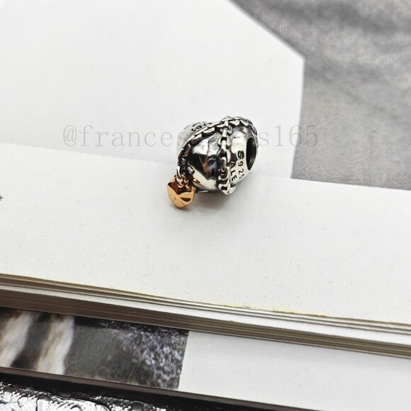 Pandora Chained Heart Charm - Picture 4 of 5